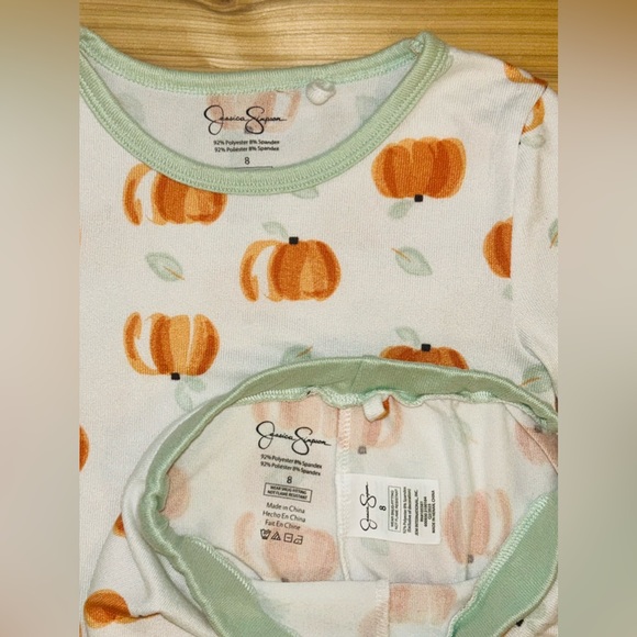 Jessica Simpson Pumpkin Pajama Set Girls size 8 - Picture 6 of 12